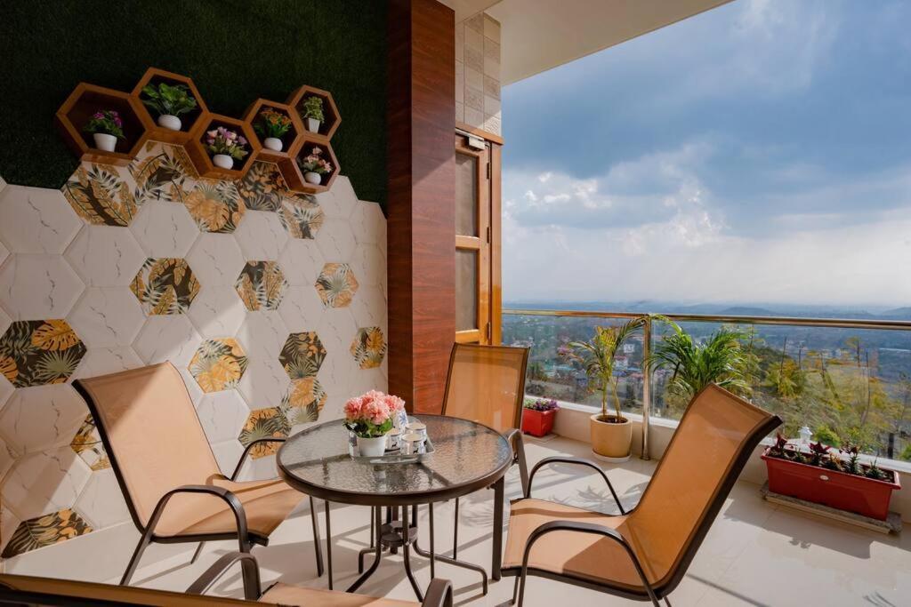 The Sage Villa - Luxury Homestay In デヘラードゥーン エクステリア 写真