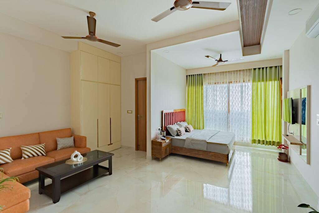 The Sage Villa - Luxury Homestay In デヘラードゥーン エクステリア 写真