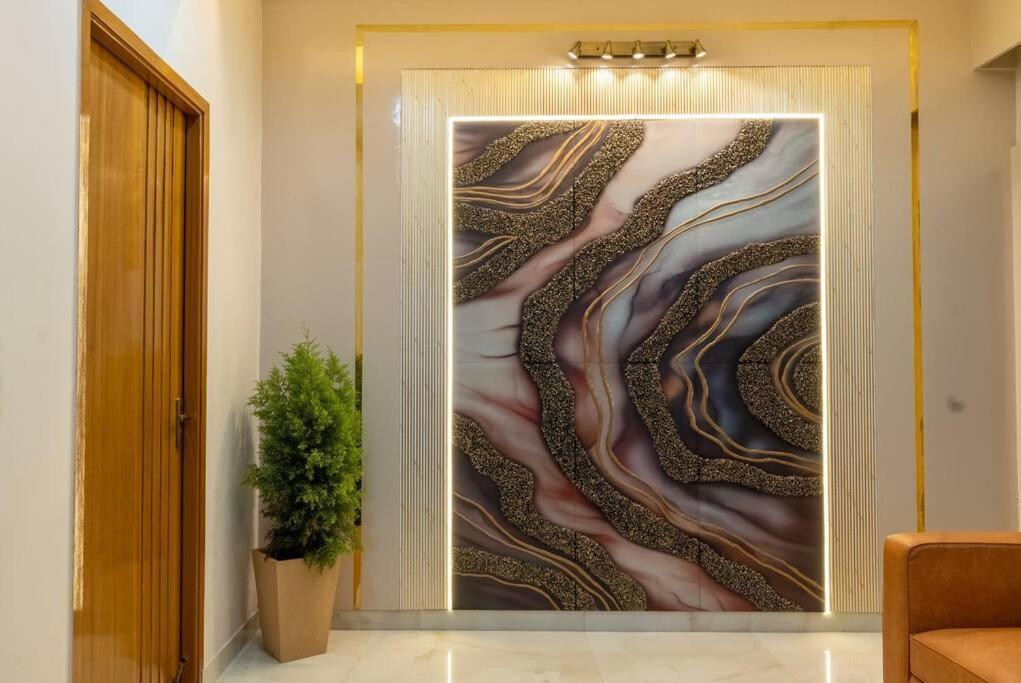 The Sage Villa - Luxury Homestay In デヘラードゥーン エクステリア 写真